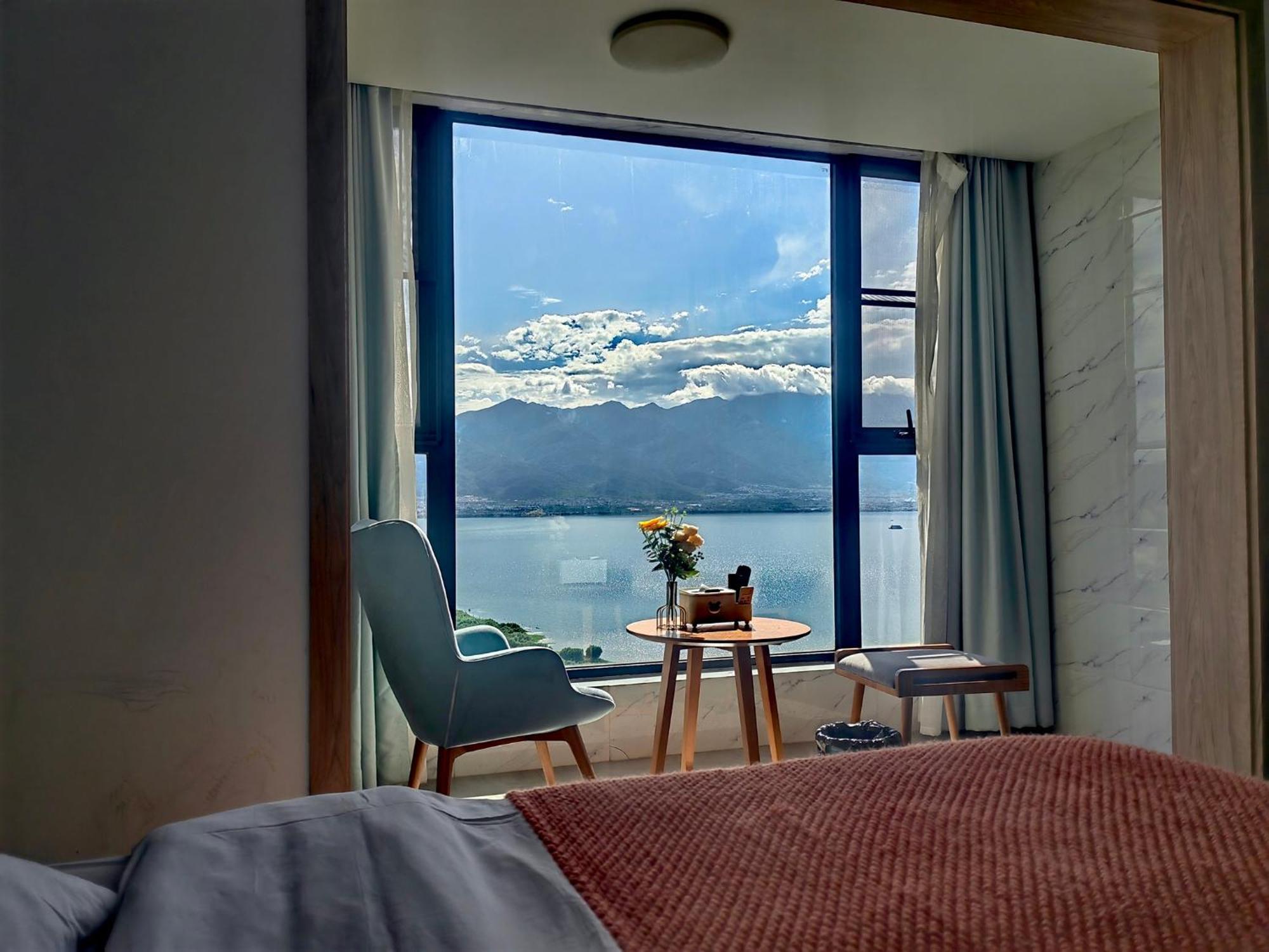 Dali Listening Sea View Villa大理听城海景别墅 Εξωτερικό φωτογραφία